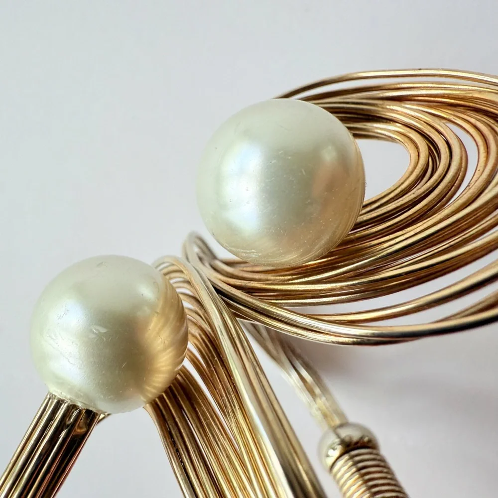 Vintage 1960s Yves Saint Laurent Faux Pearl Gilt Scroll Bracelet Roger Scemama - Picture 10 of 15